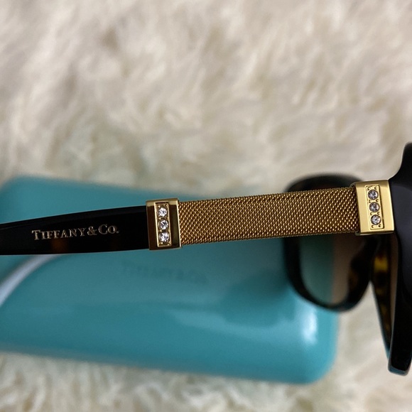 Tiffany and Co. Sunglasses - Authentic - Picture 7 of 7